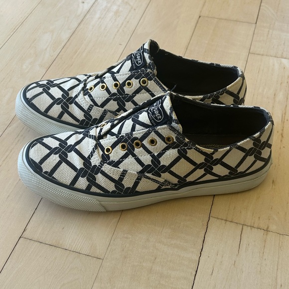 Women’s Milly for Sperry Top Sider Shoes - Navy Blue Link Pattern - Picture 3 of 12